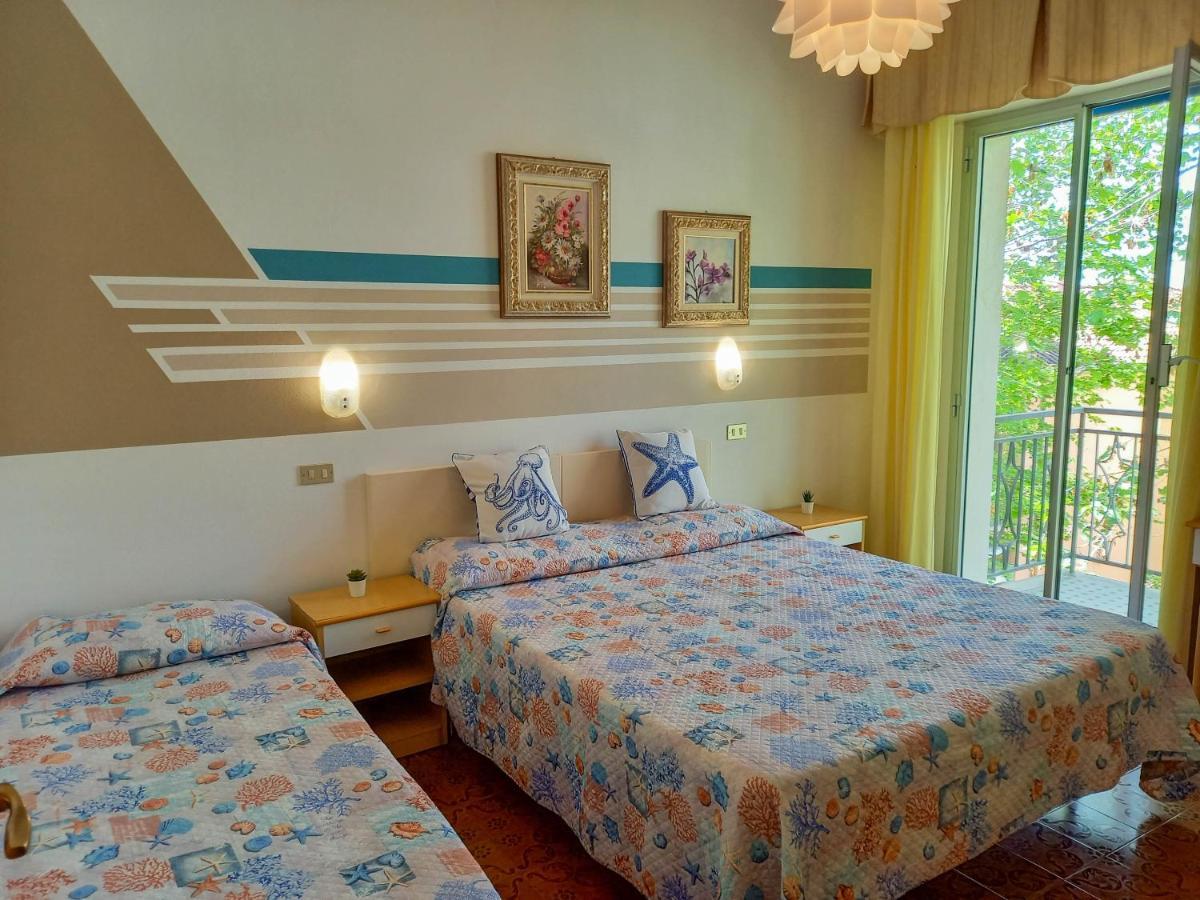 Petlyapartments Bellaria-Igea Marina Bagian luar foto