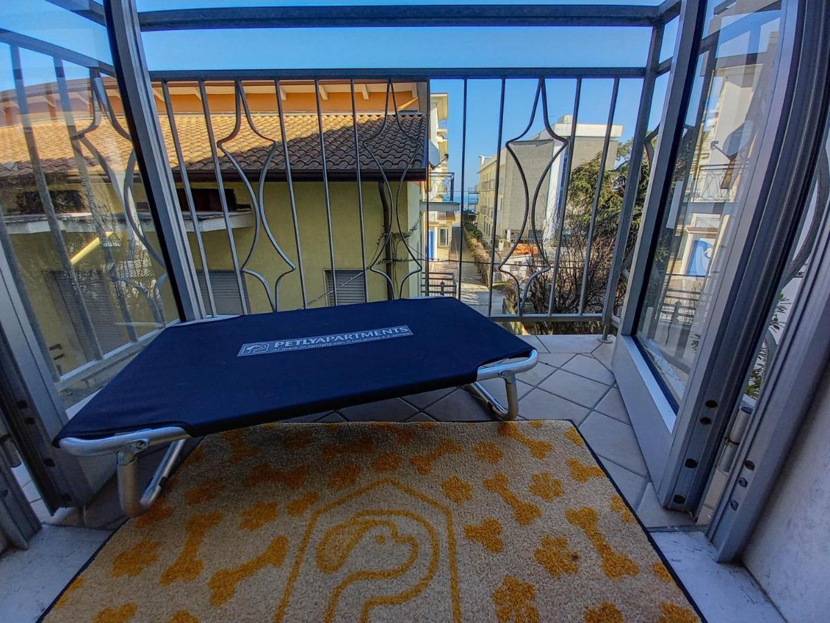 Petlyapartments Bellaria-Igea Marina Bagian luar foto